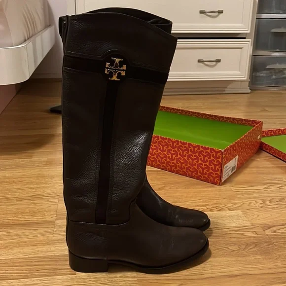Tory Burch Alaina 30mm Boots - Picture 2 of 13